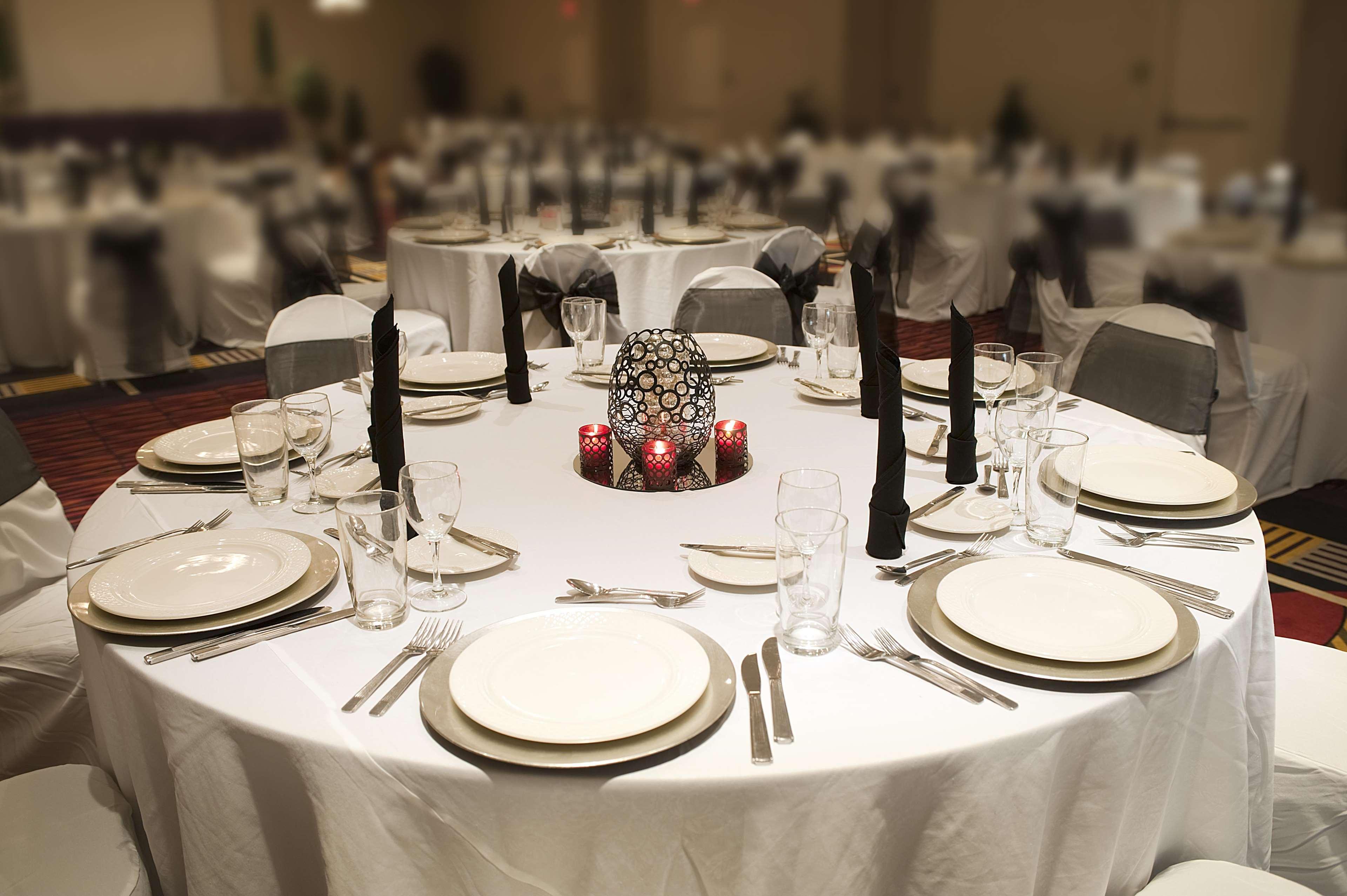 Hilton Garden Inn Dfw Airport South Irving Restaurant photo