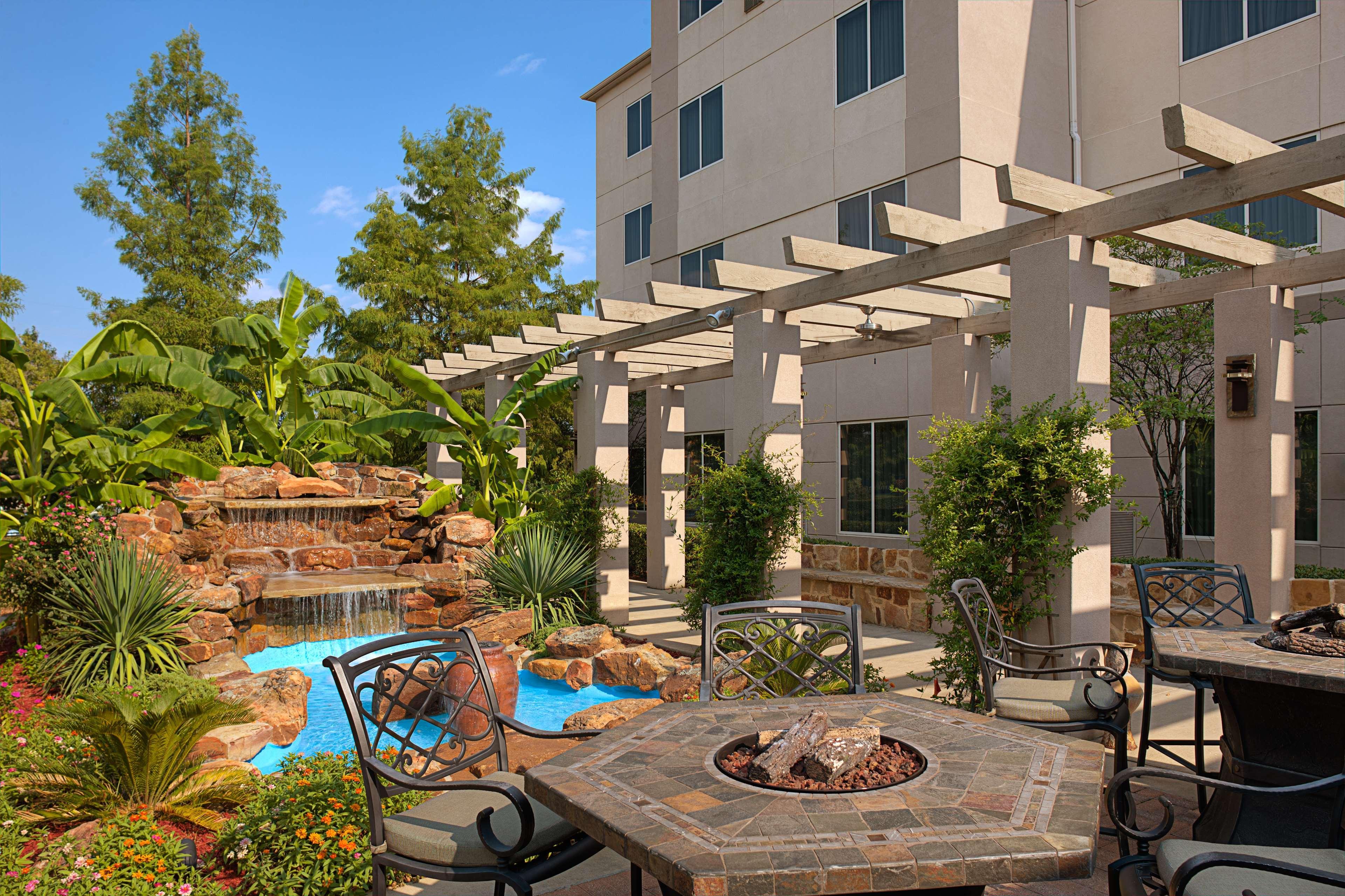 Hilton Garden Inn Dfw Airport South Irving Exterior photo