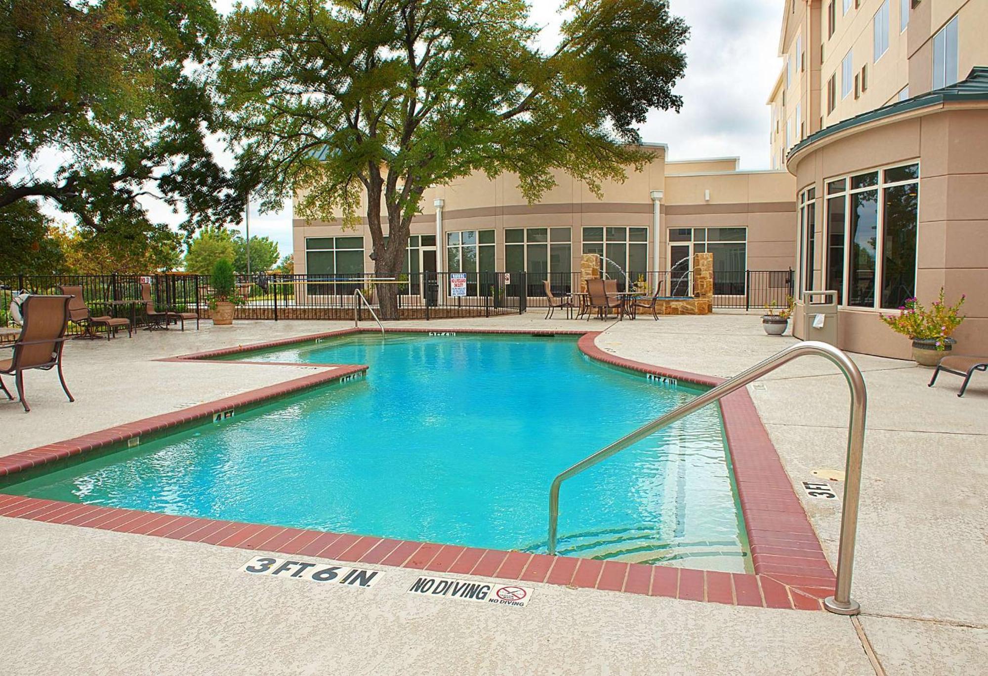 Hilton Garden Inn Dfw Airport South Irving Exterior photo